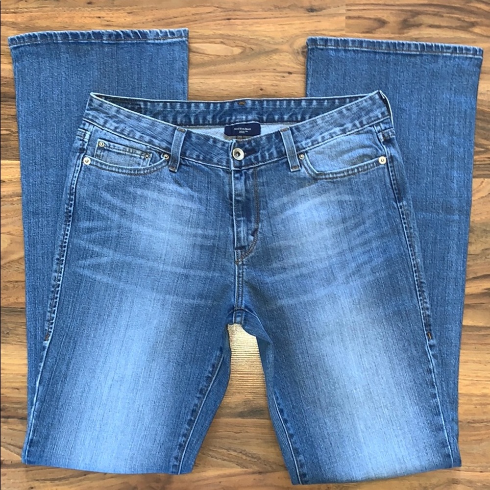Levi’s 552 Mid Rise Bootcut - Picture 2 of 7